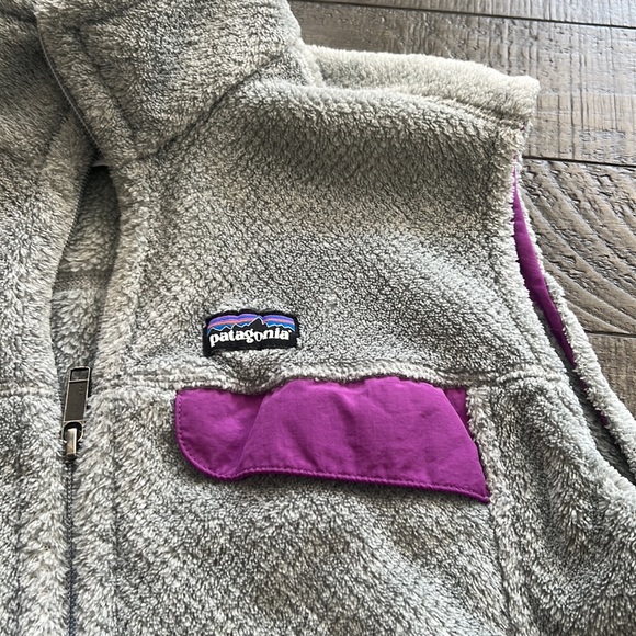 Patagonia Grey and Purple Fleece Vest Womens Outerwear Size Large - Picture 2 of 3